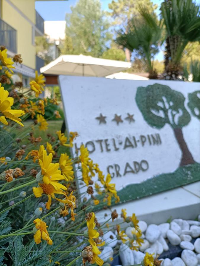 Hotel Ai Pini Градо Екстериор снимка